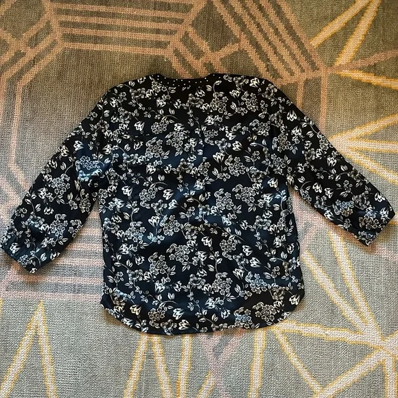 Floral Silky 3/4 Sleeve Blouse - L - Picture 5 of 5
